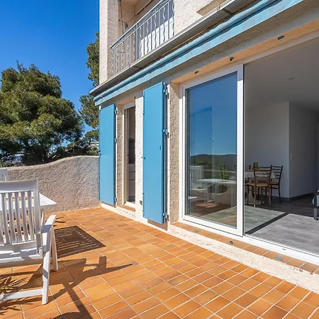 Les Bougainvillees By Interhome Apartament Le Lavandou