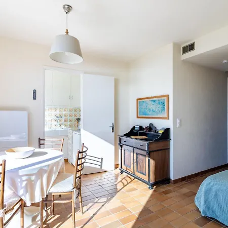 Les Bougainvillees By Interhome Le Lavandou